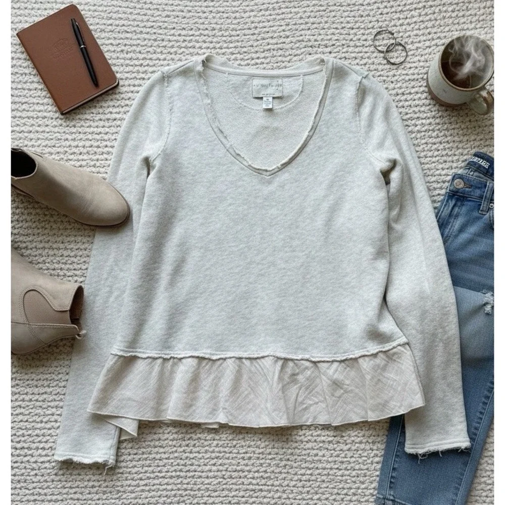 Free People We The Free Ivory V-Neck‎ Raw Hem Sweatshirt With Ruffle Size XS